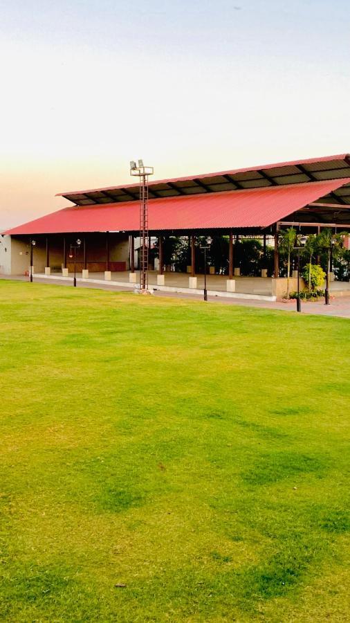 Chhindwāra Jaidev Farms And Resort מראה חיצוני תמונה